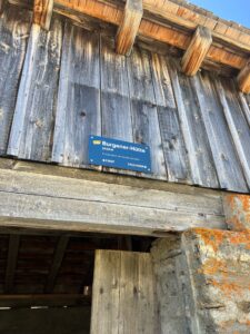 Burgener-Hütte auf 2438 Metern Höhe auf der Strecke Grindelwald First–Faulhorn–Axalp.
