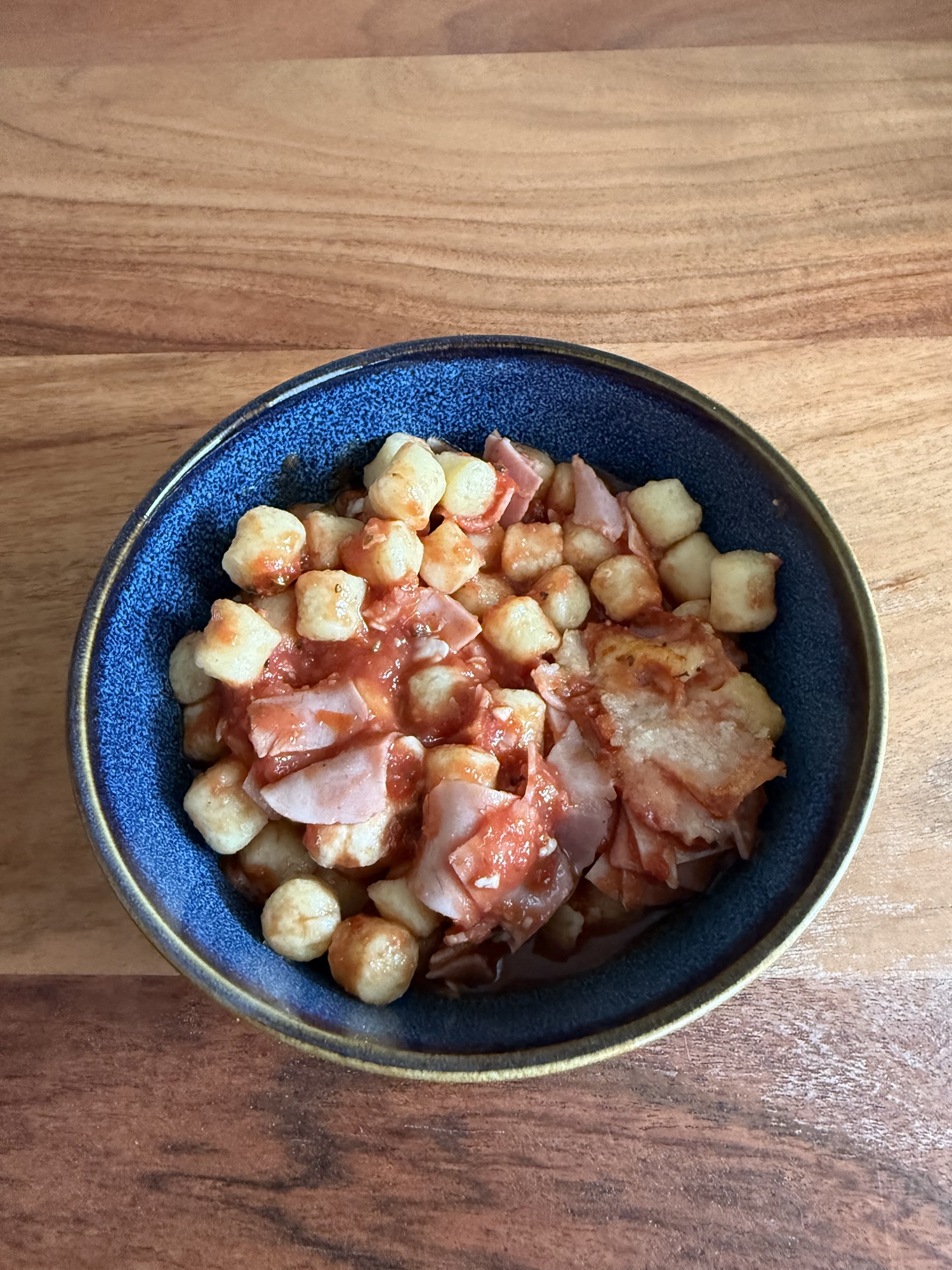 Pizza Gnocchi High Protein – einfaches Ofenrezept mit Schinken und Käse