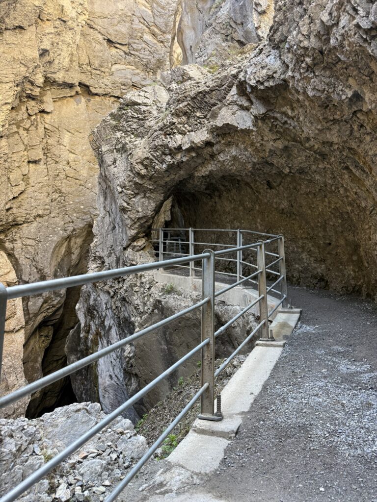 Gletscherschlucht Rosenlaui mit Steg