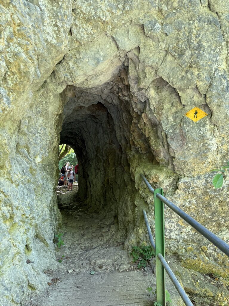 Felstunnel der Areuse-Schlucht